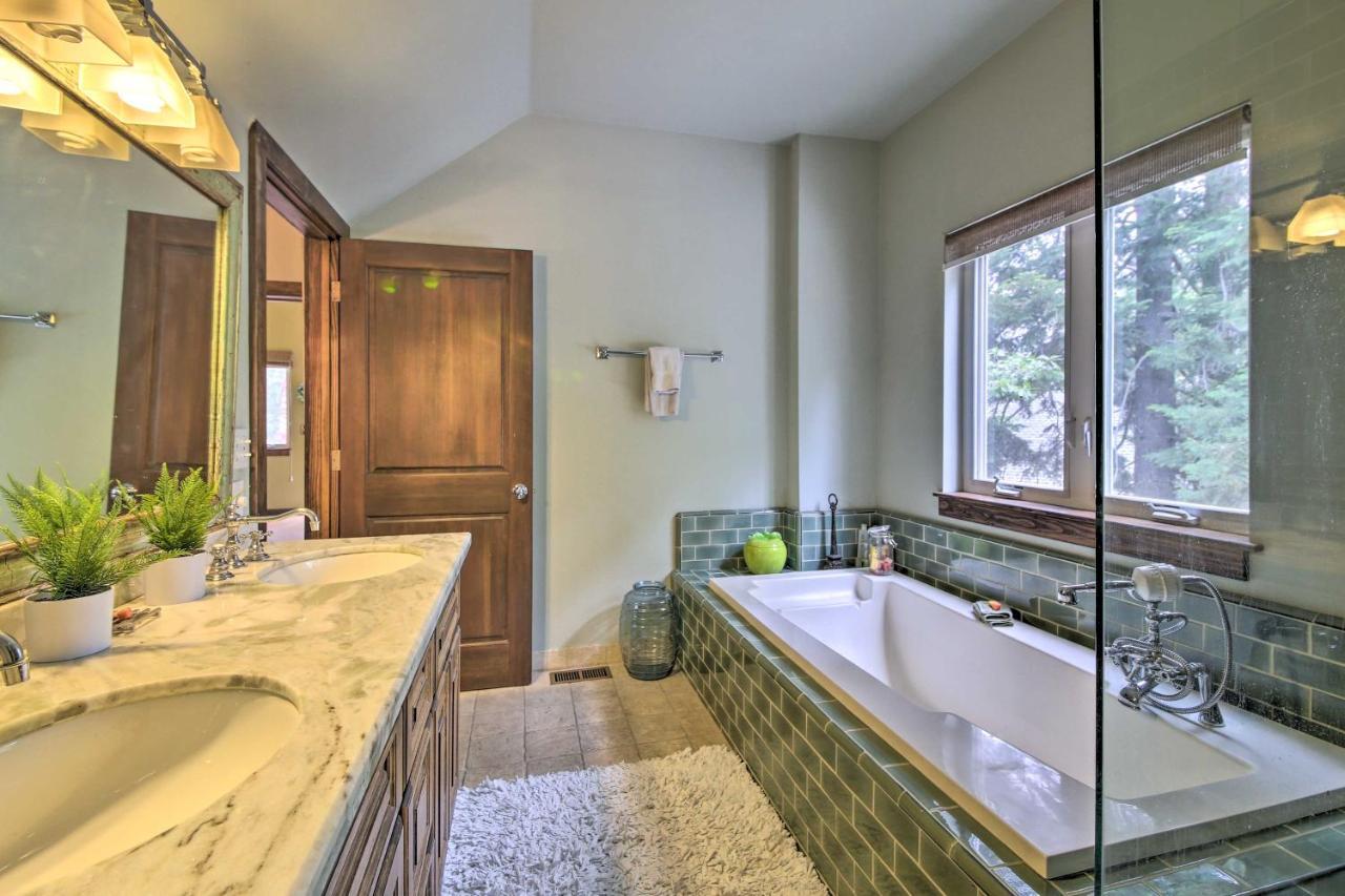 Incredible Lake Arrowhead Home With Views And Decks! Exterior foto